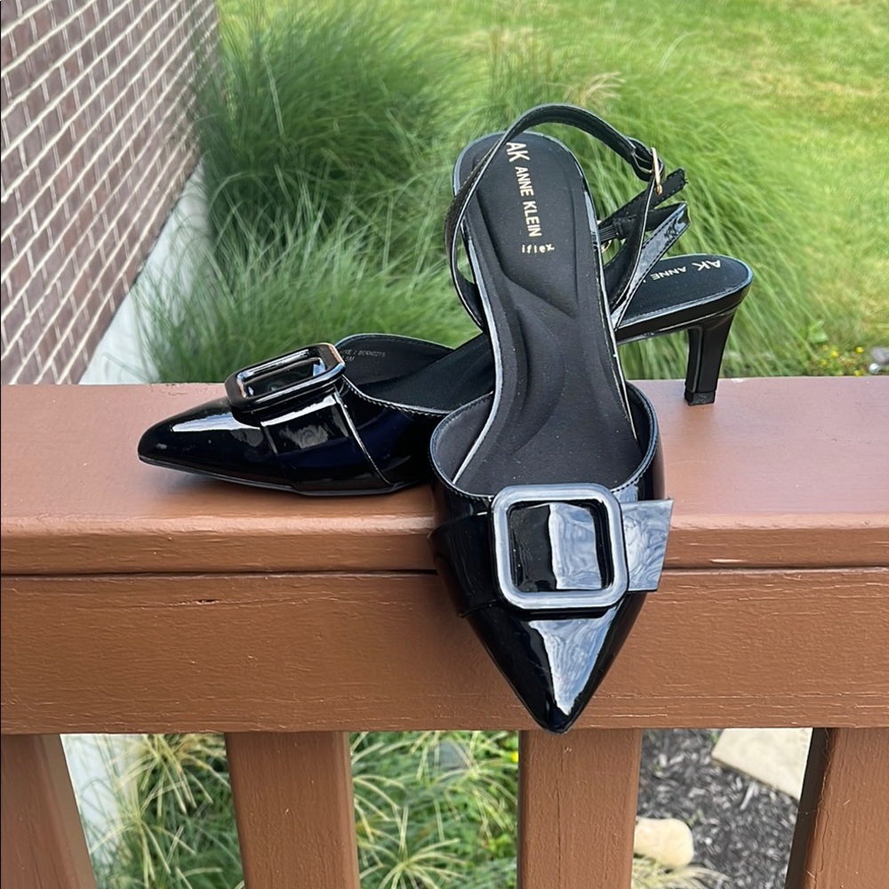 Anne Klein Black Patent Slingback Pumps with Buckle